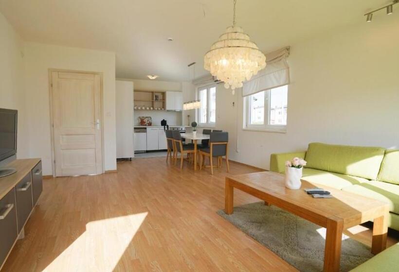 منتجع سراييفو   Sarajevo Resort