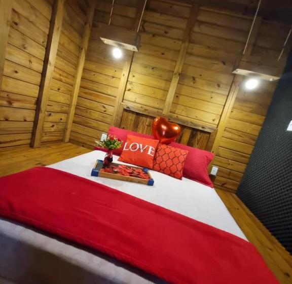 ユースホステル Pousada Rosa Shanti, Café Da Manhã Opcional, Apenas 4 Cabanas, Piscina, Estacionamento Privativo, ár