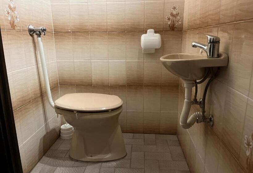 تختخواب و صبحانه Flamingó Szállás