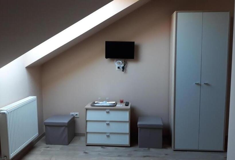 住宿加早餐  Helvéciai Balogh Borház