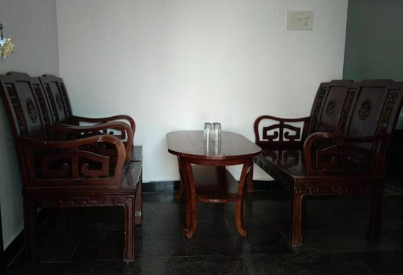 Esakki Highview Resort  Fivefalls