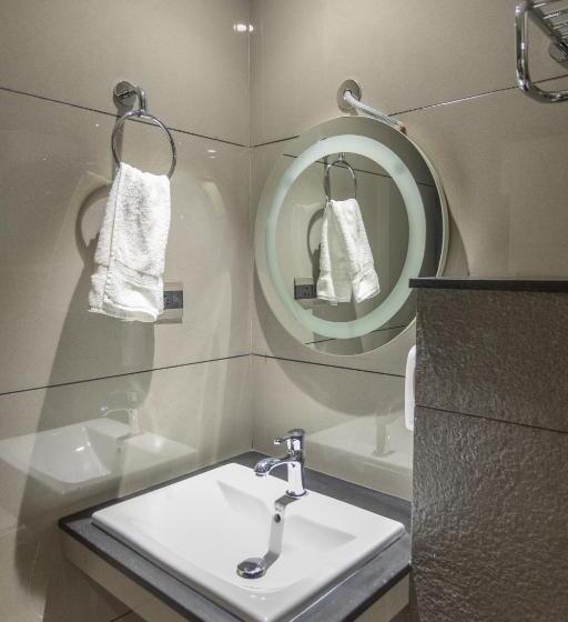 酒店 As Airport Inn