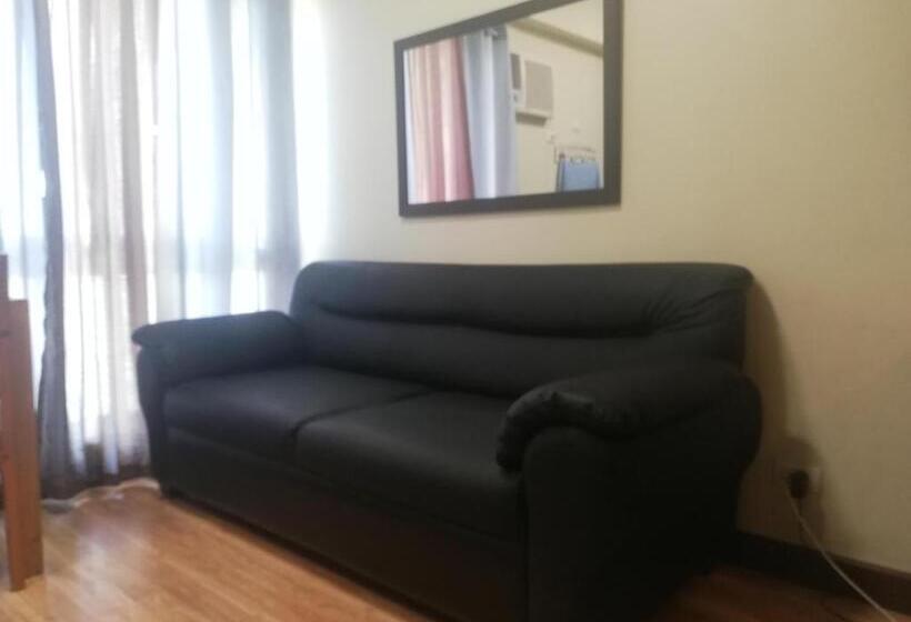 هتل Cozy Staycation At Eastbay Residences