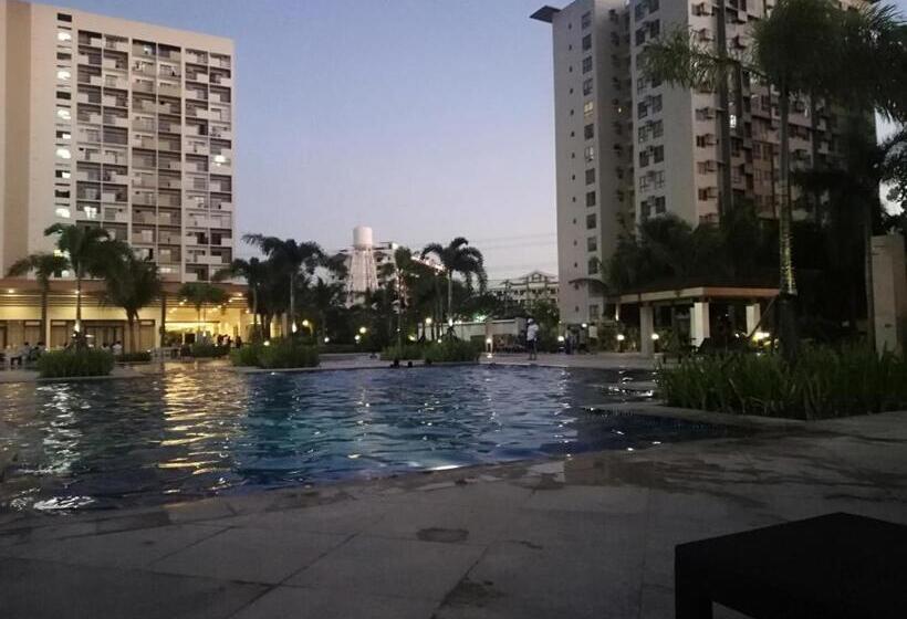 هتل Cozy Staycation At Eastbay Residences