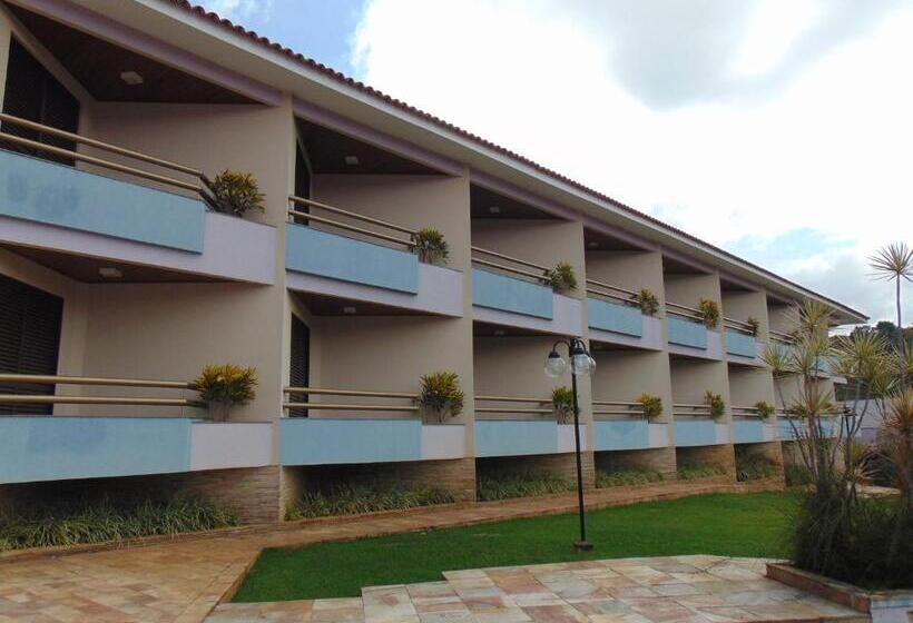 Отель Fazenda Retiro Das Rosas
