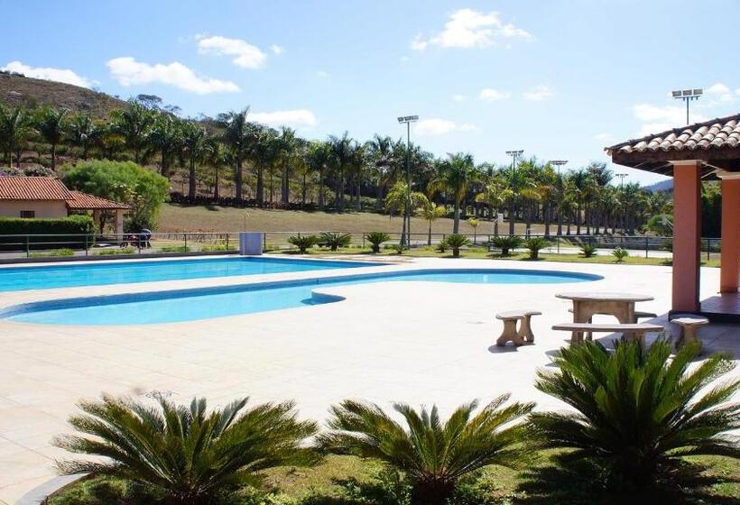 Отель Fazenda Retiro Das Rosas