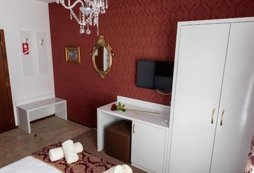 בית מלון כפרי Golden Rooms