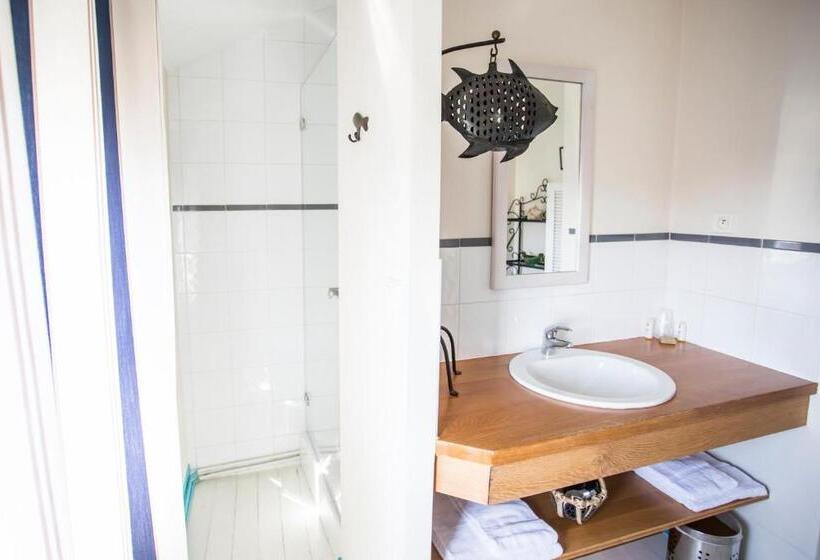 בית מלון כפרי Mary Boat Trip