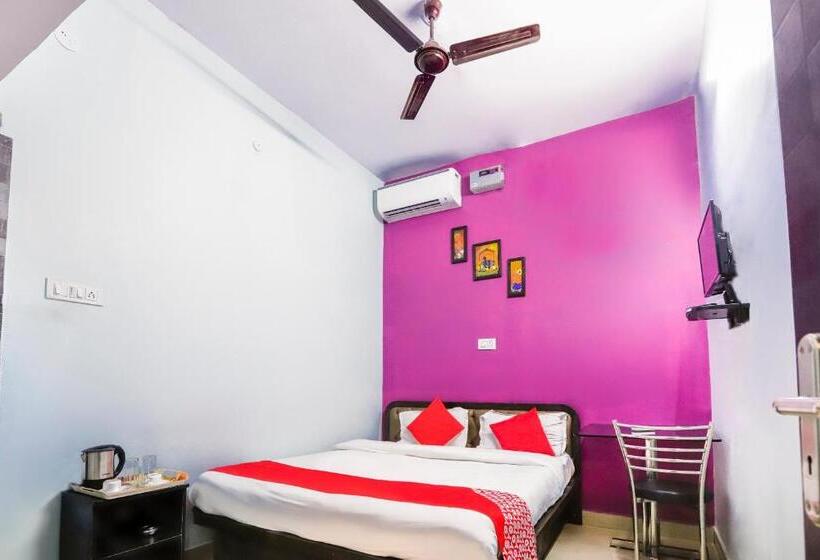 ホテル Oyo Royal Inn