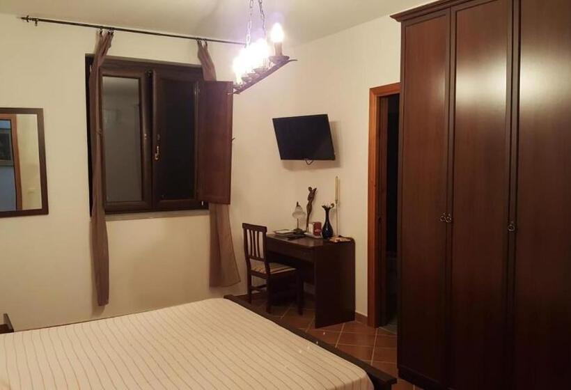 בית מלון כפרי Podere La Starza