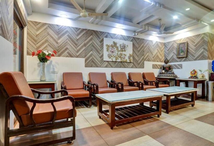 فندق Townhouse Eluru