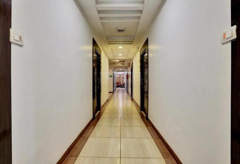 בית מלון כפרי Townhouse Eluru