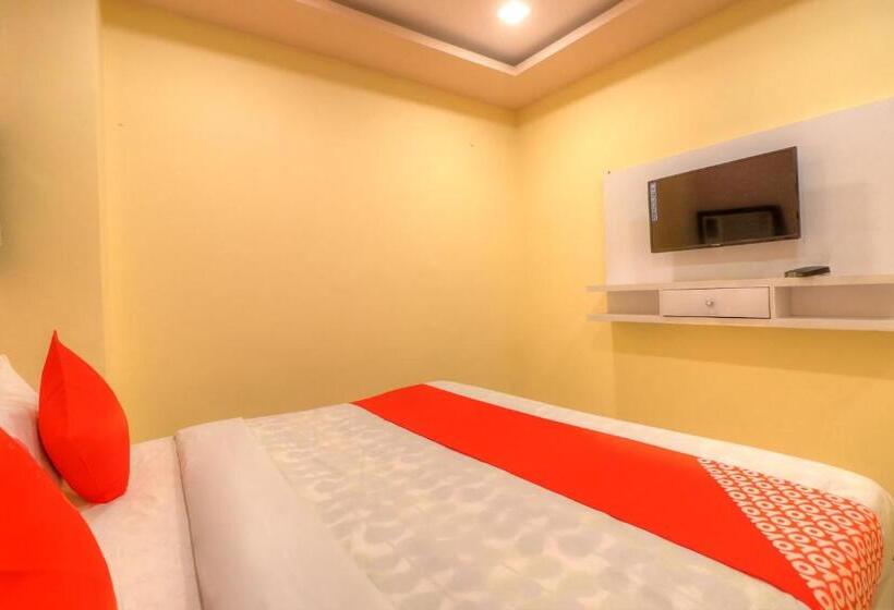 Oyo 67351 Hotel Deep Plaza