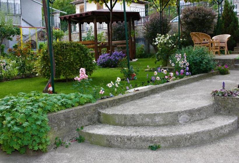 פנסיון къща речен шепот