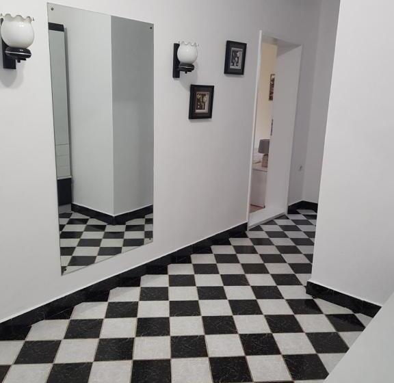 膳宿费 къща за гости саня