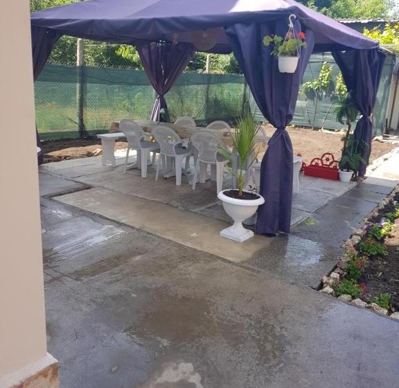 膳宿费 къща за гости саня