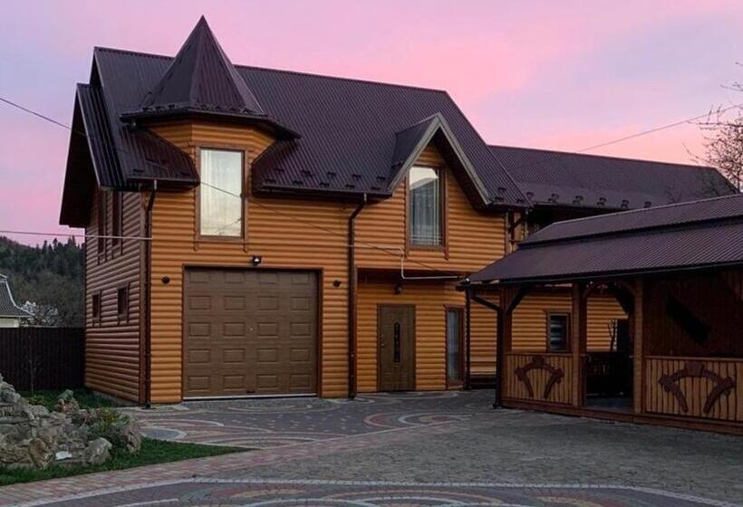 Pension (Hôtel basse catégorie) садиба надія