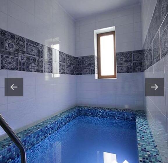 Pension (Hôtel basse catégorie) садиба надія