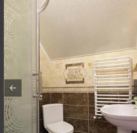 Pension (Hôtel basse catégorie) садиба надія