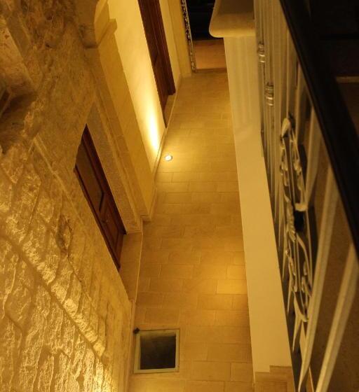 بنسيون Alla Corte Del Naif