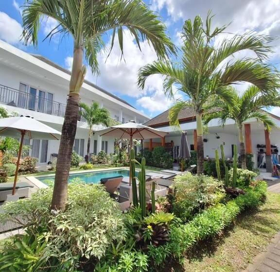 פנסיון Bonewood Guesthouse