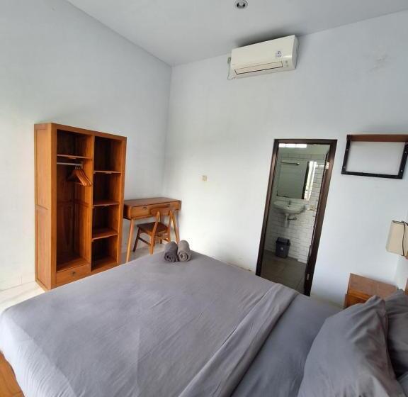 פנסיון Bonewood Guesthouse