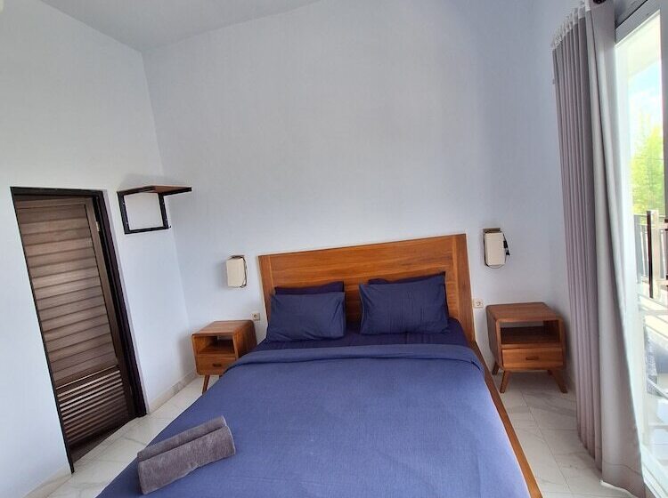 פנסיון Bonewood Guesthouse