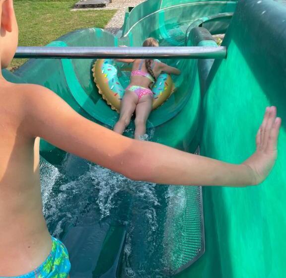 ペンション Cabana Iza