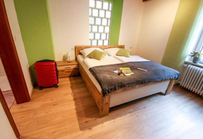 بنسيون Ferienweingut Niessner