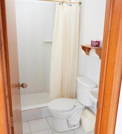 پانسیون Hostal Santa Maria