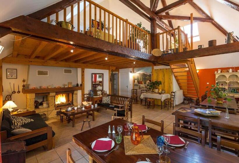 بنسيون La Grange De Brudour