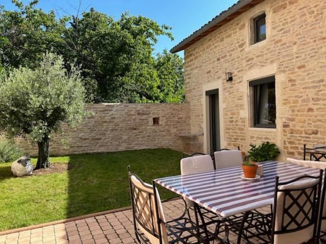 Пансион Les Chambres Claires Givry