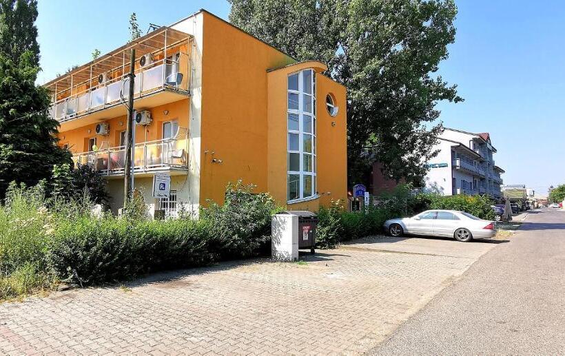 펜션 Penzión Labuť