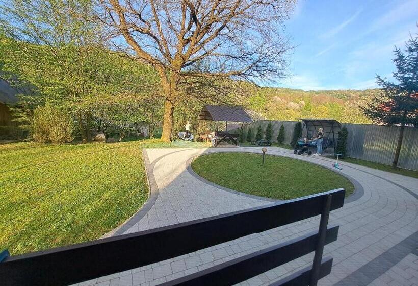 פנסיון Solomiia