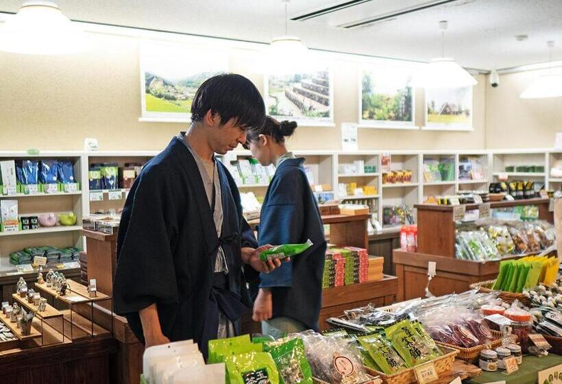 Ryokan 池の山荘