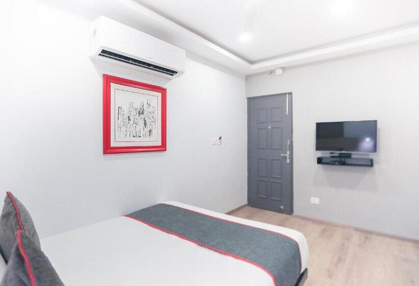 Super Oyo Townhouse 143 Hotel Royal Garden Park Street Mullick Bazar Crossing