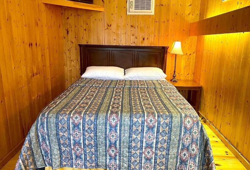 The Waterfront Motel