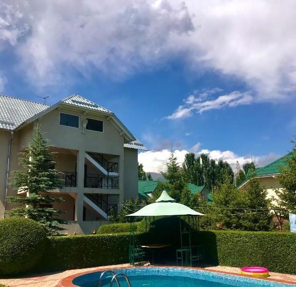 هاستل алтын мезгиль