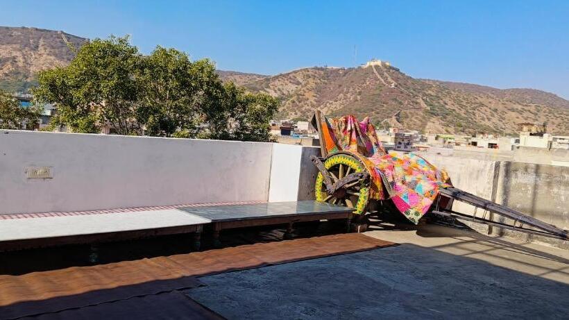 فندق صغير Chillout   A Boutique Hotel & Rooftop Restaurant Jaipur
