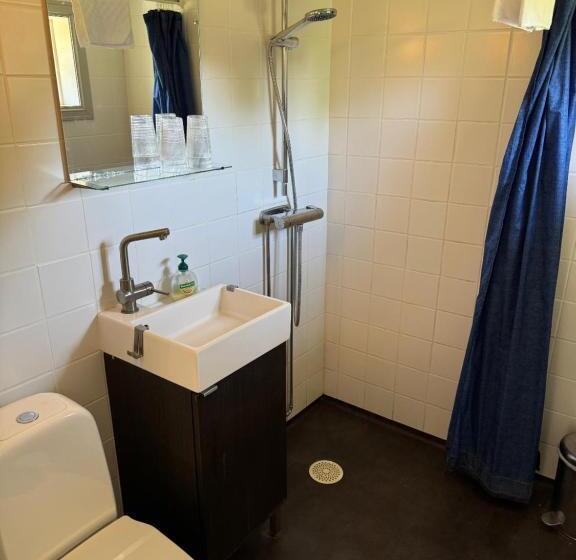 הוסטל Kackelstugan