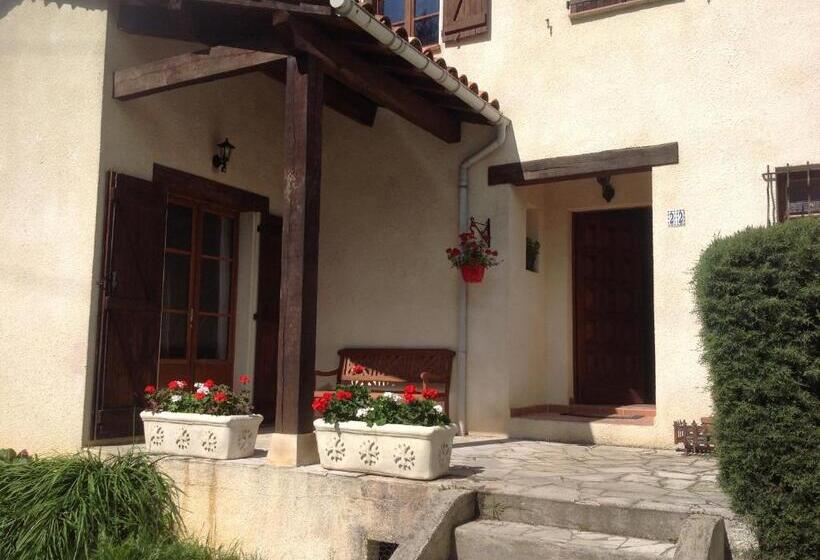 ベッドアンドブレックファースト Chez Irene