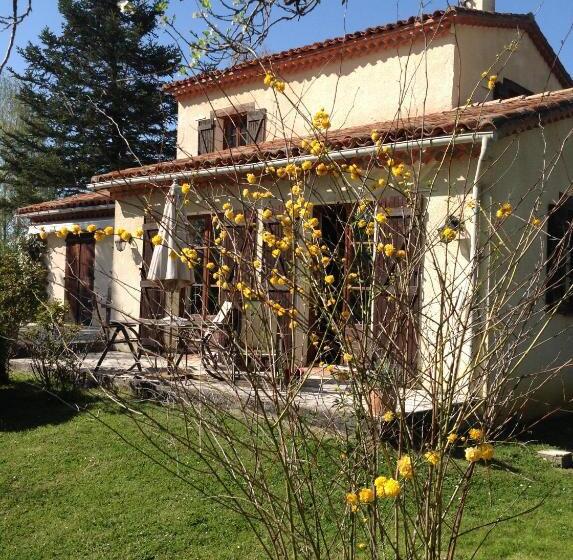 ベッドアンドブレックファースト Chez Irene