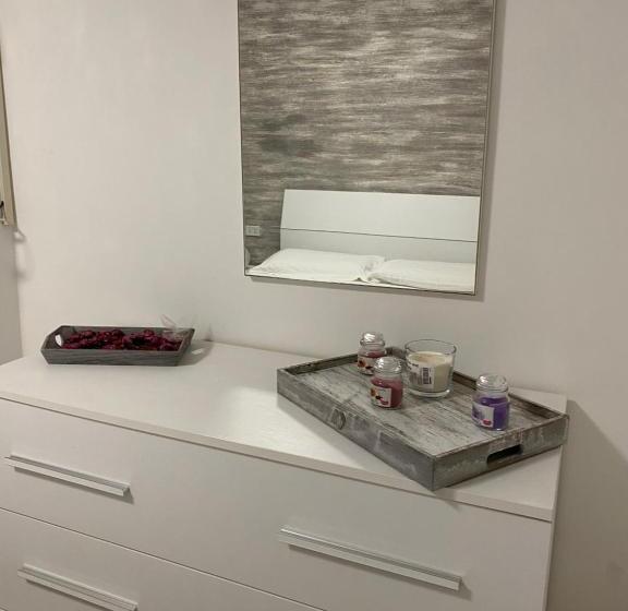 민박 Siricyaus White