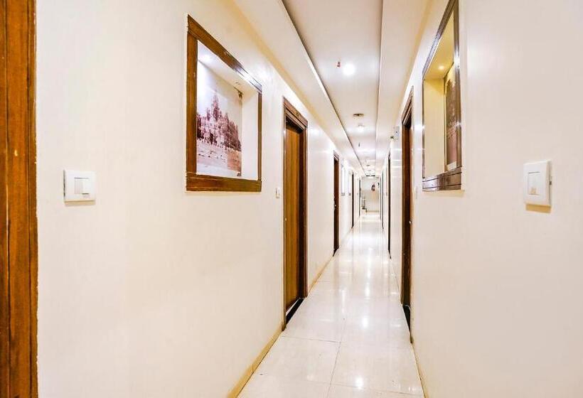 Fabhotel Amber Palace   Nr Fort & Csmt Station