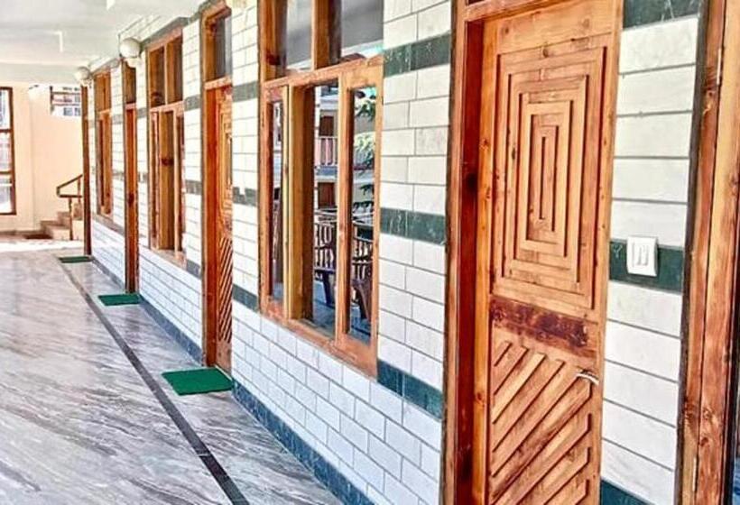 Fabhotel Hadimba Heights