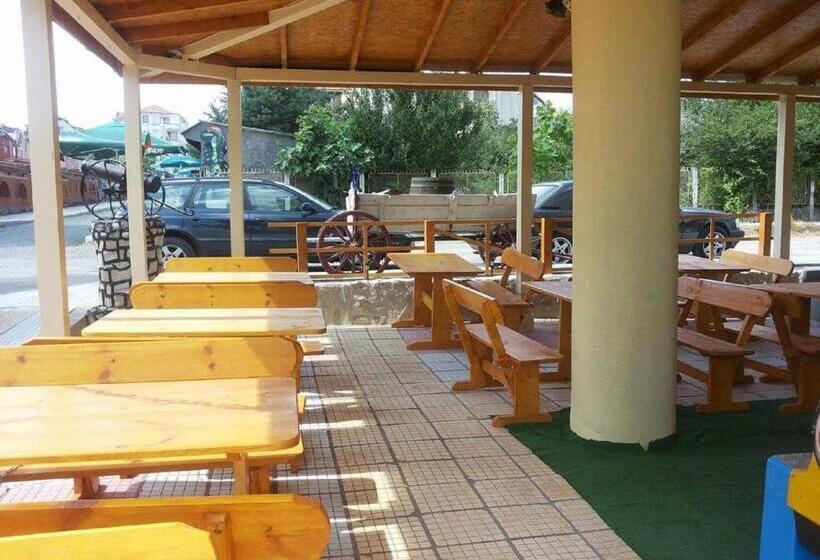 Family Hotel Meteora