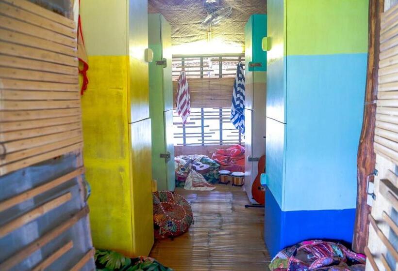 Flotsam And Jetsam Artist Beach Hostel