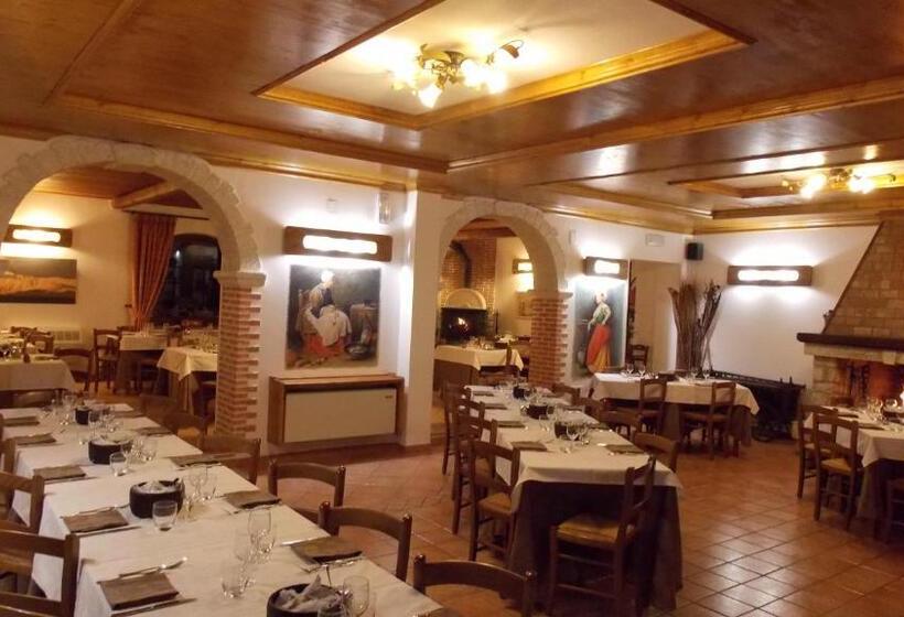 Отель Altopiano Delle Rocche