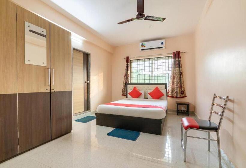 Отель Oyo Surya Residency