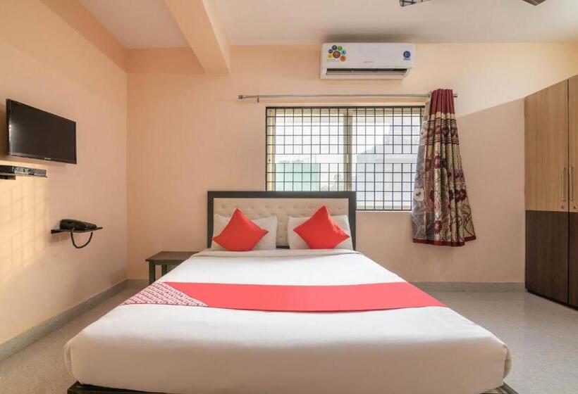 Отель Oyo Surya Residency